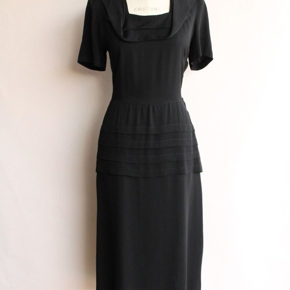 Vintage 1940s Dress / Black Rayon Dress With Shawl Collar, Front Peplum Shoulder - Picture 2 of 11